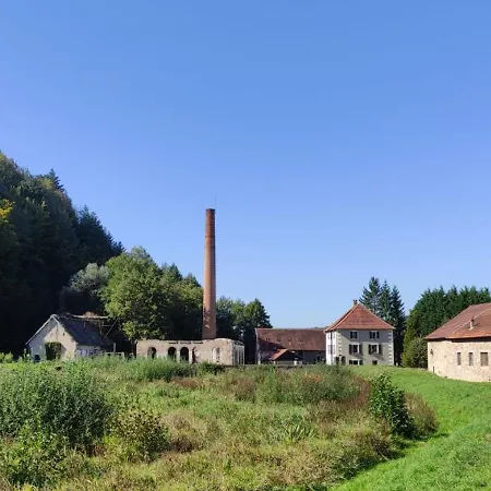 La Fontaine Aux Enfants - Gr5 - Avec Sdb Privee 3*